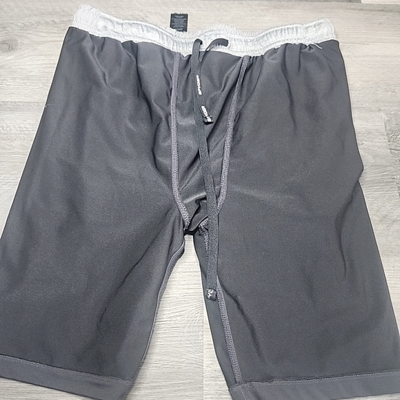 Spyder ProWeb Active 2 in 1 Quick-Dry Stretch Athletic Shorts M Breathable - Picture 9 of 10